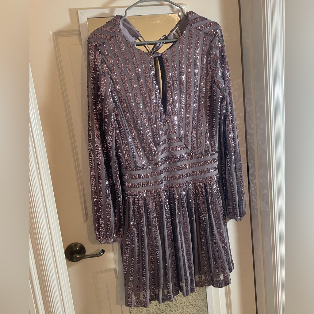 Elegant Sequin Dress In Purple